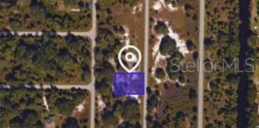 Land in Port Charlotte, Florida № 2164880