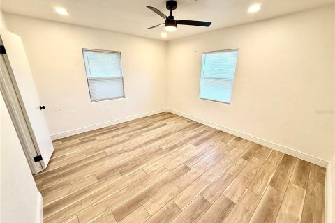 House in Casselberry, Florida 3 bedrooms, 152.73 sq.m. № 1902116 - photo 19