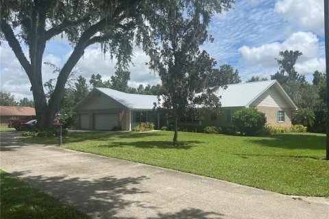 Casa en venta en Fort Meade, Florida, 3 dormitorios, 223.43 m2 № 1358354 - foto 1