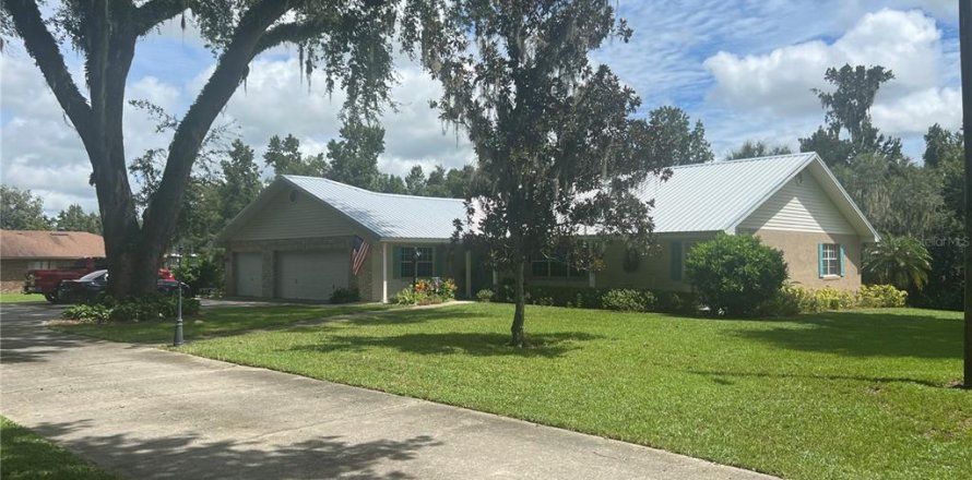 Casa en Fort Meade, Florida 3 dormitorios, 223.43 m2 № 1358354