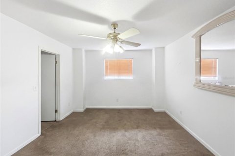 House in Apollo Beach, Florida 3 bedrooms, 242.47 sq.m. № 2149491 - photo 25