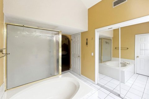 House in Apollo Beach, Florida 3 bedrooms, 242.47 sq.m. № 2149491 - photo 17