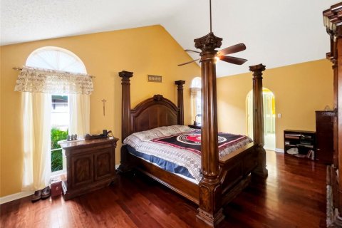 House in Apollo Beach, Florida 3 bedrooms, 242.47 sq.m. № 2149491 - photo 14