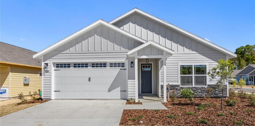House in Gainesville, Florida 4 bedrooms, 167.22 sq.m. № 2120666