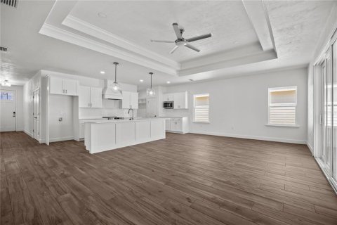 House in Gainesville, Florida 4 bedrooms, 167.22 sq.m. № 2120666 - photo 17