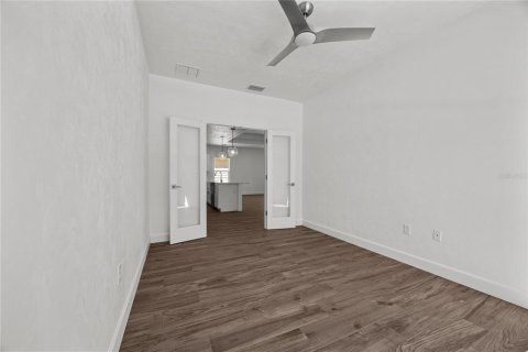 House in Gainesville, Florida 4 bedrooms, 167.22 sq.m. № 2120666 - photo 20