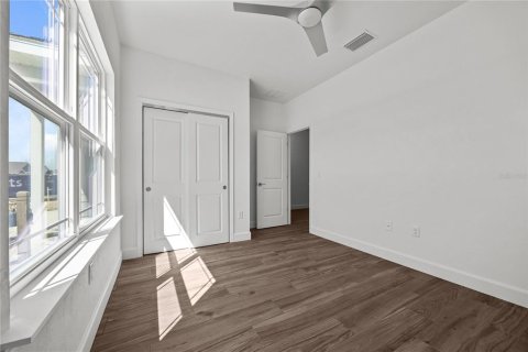 House in Gainesville, Florida 4 bedrooms, 167.22 sq.m. № 2120666 - photo 22