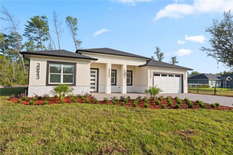 Casa en Eustis, Florida 4 dormitorios, 227.61 m2 № 2198119