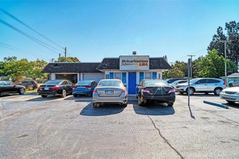 Propiedad comercial en venta en Bradenton, Florida, 191.38 m2 № 2166584 - foto 6