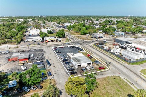 Propiedad comercial en venta en Bradenton, Florida, 191.38 m2 № 2166584 - foto 4