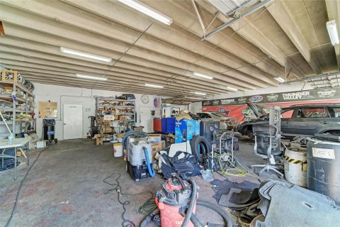 Propiedad comercial en venta en Bradenton, Florida, 191.38 m2 № 2166584 - foto 23