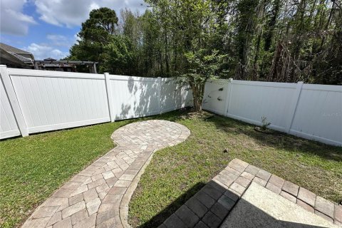 House in Orlando, Florida 3 bedrooms, 108.14 sq.m. № 2100194 - photo 13