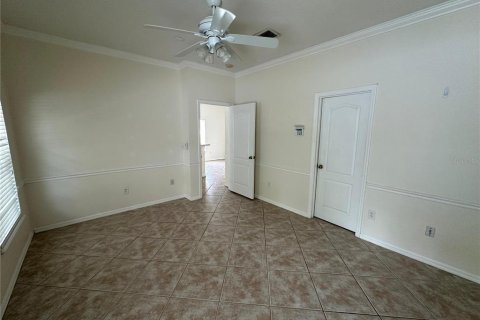 House in Orlando, Florida 3 bedrooms, 108.14 sq.m. № 2100194 - photo 7