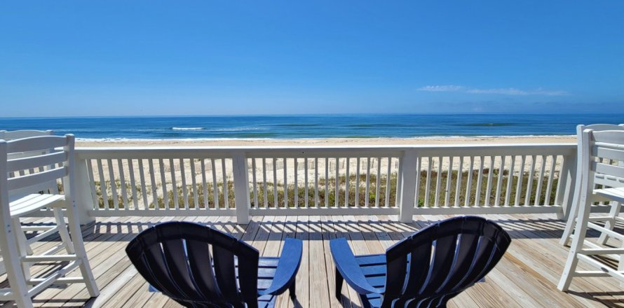 House in Saint George Island, Florida 5 bedrooms, 144.93 sq.m. № 589977