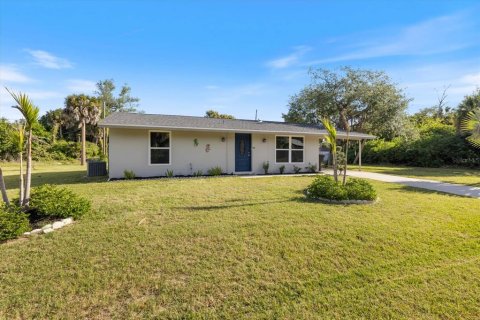 House in Port Charlotte, Florida 2 bedrooms, 86.49 sq.m. № 2098186 - photo 3