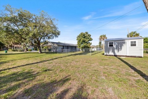 House in Port Charlotte, Florida 2 bedrooms, 86.49 sq.m. № 2098186 - photo 5