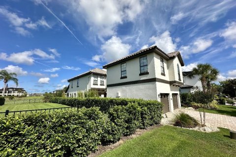 Casa en venta en Four Corners, Florida, 4 dormitorios, 234.76 m2 № 1661736 - foto 1