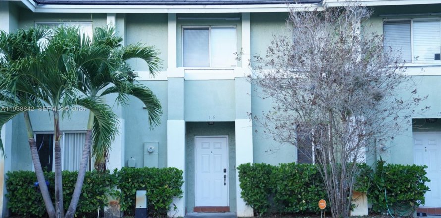 Таунхаус в Холливуд, Флорида 2 спальни, 133.78м2 № 2002492