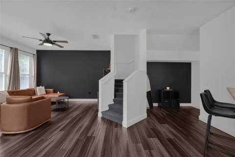 Condominio en venta en Kissimmee, Florida, 3 dormitorios, 159.42 m2 № 2215929 - foto 3