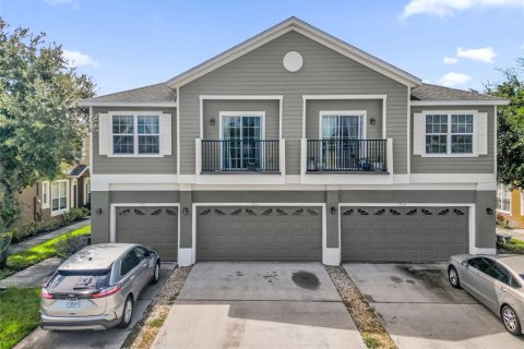 Condominio en venta en Kissimmee, Florida, 3 dormitorios, 159.42 m2 № 2215929 - foto 2