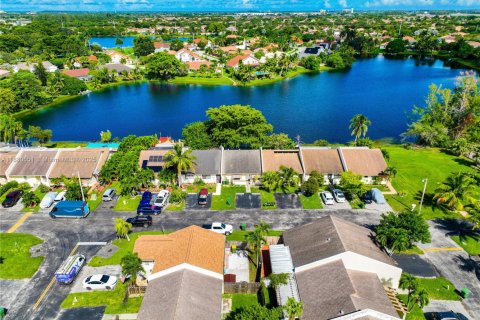 Townhouse in Homestead, Florida 2 bedrooms, 104.05 sq.m. № 1943575 - photo 29