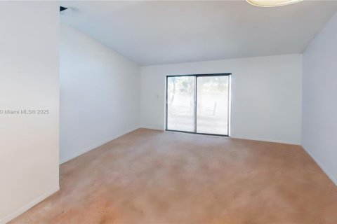 Townhouse in Homestead, Florida 2 bedrooms, 104.05 sq.m. № 1943575 - photo 4