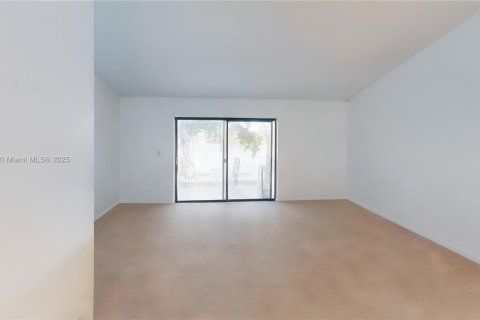 Townhouse in Homestead, Florida 2 bedrooms, 104.05 sq.m. № 1943575 - photo 6