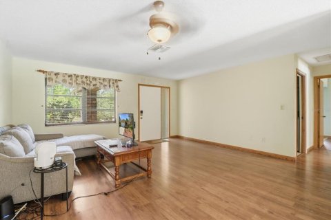 Villa ou maison à vendre à Homosassa, Floride: 3 chambres, 147.44 m2 № 2150188 - photo 11