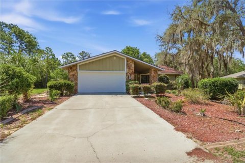 Villa ou maison à Homosassa, Floride 3 chambres, 147.44 m2 № 2150188