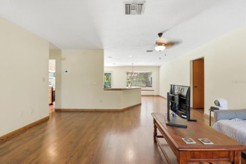 Villa ou maison à vendre à Homosassa, Floride: 3 chambres, 147.44 m2 № 2150188 - photo 12