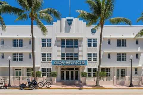 Снять в аренду кондоминиум в Майами-Бич, Флорида 1 спальня, 51.65м2, № 1965009 - фото 1