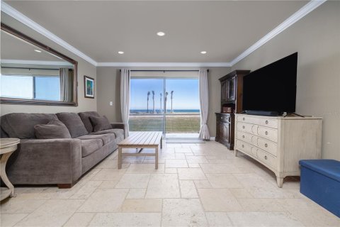 Touwnhouse à vendre à Ormond Beach, Floride: 2 chambres, 91.04 m2 № 2099054 - photo 4