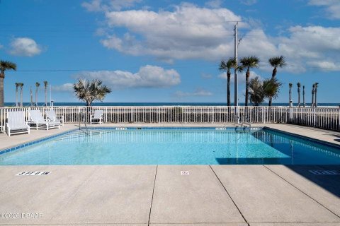 Touwnhouse à vendre à Ormond Beach, Floride: 2 chambres, 91.04 m2 № 2099054 - photo 25