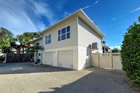 Townhouse in Osprey, Florida 2 bedrooms, 108.23 sq.m. № 1912606 - photo 1