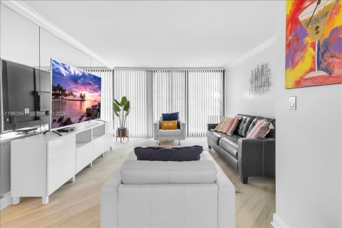 Купить кондоминиум в Ривьера-Бич, Флорида 1 спальня, 84.82м2, № 2024463 - фото 13