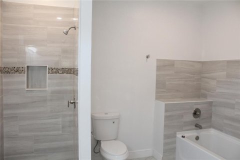 Купить виллу или дом в Киссимми, Флорида 8 комнат, 156.26м2, № 1852873 - фото 11