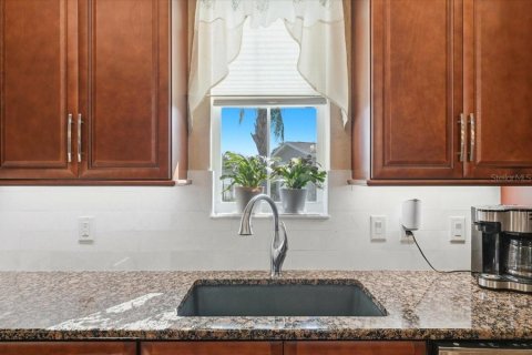 House in Polk City, Florida 2 bedrooms, 166.67 sq.m. № 2093701 - photo 18