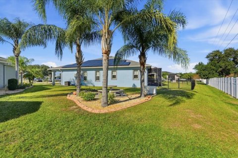 House in Polk City, Florida 2 bedrooms, 166.67 sq.m. № 2093701 - photo 6