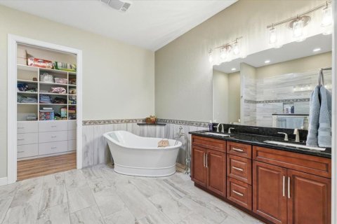 House in Polk City, Florida 2 bedrooms, 166.67 sq.m. № 2093701 - photo 27