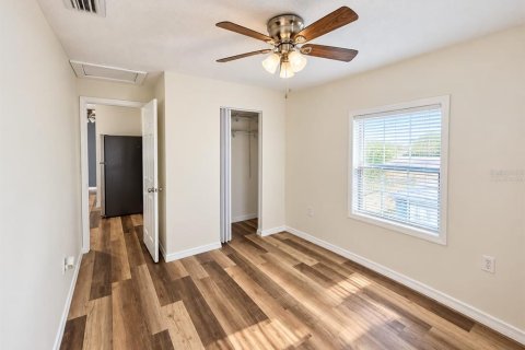 Villa ou maison à vendre à Saint Petersburg, Floride: 2 chambres, 57.6 m2 № 2408235 - photo 11