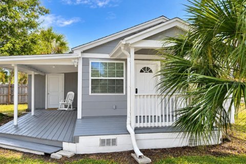 Villa ou maison à vendre à Saint Petersburg, Floride: 2 chambres, 57.6 m2 № 2408235 - photo 2