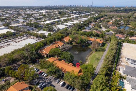 Copropriété à vendre à Naples, Floride: 2 chambres, 85.47 m2 № 2012267 - photo 2