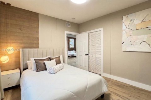 Купить виллу или дом в Норт-Майами, Флорида 4 спальни, 153.29м2, № 2050923 - фото 19