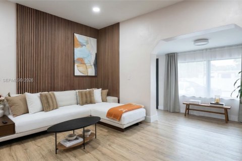 Купить виллу или дом в Норт-Майами, Флорида 4 спальни, 153.29м2, № 2050923 - фото 6