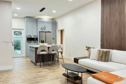 Купить виллу или дом в Норт-Майами, Флорида 4 спальни, 153.29м2, № 2050923 - фото 9