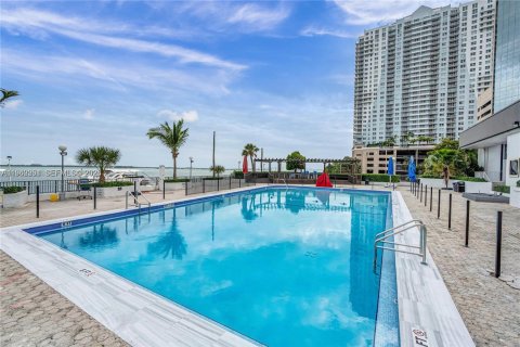 Condo in Miami, Florida, 2 bedrooms № 2028819 - photo 22
