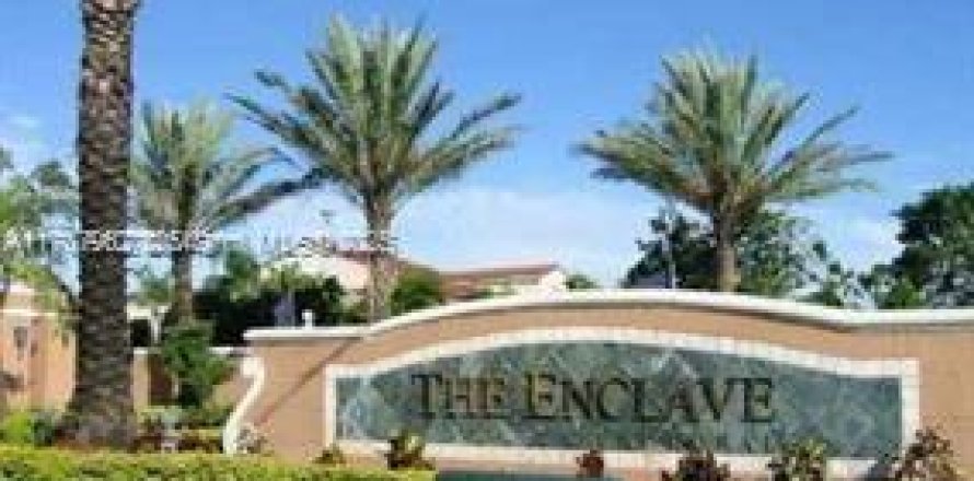 Condominio en Doral, Florida, 1 dormitorio  № 1937628
