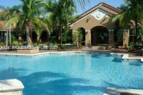 Condominio en venta en Doral, Florida, 1 dormitorio, 69.03 m2 № 1937628 - foto 16