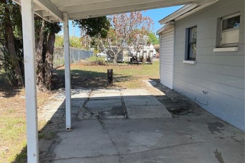 Commercial property in Auburndale, Florida 73.58 sq.m. № 2109535 - photo 5