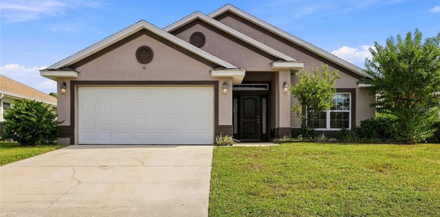 Villa ou maison à Ocala, Floride 4 chambres, 169.55 m2 № 2436670